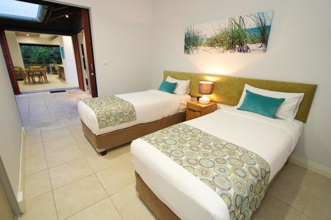 Sandcastles 1770 Motel & Resort - New Castle Holiday 12