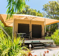 Castaways Moreton Island - New Castle Holiday