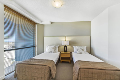 Mantra Mooloolaba Beach - New Castle Holiday 30