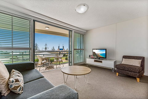 Mantra Mooloolaba Beach - New Castle Holiday 7