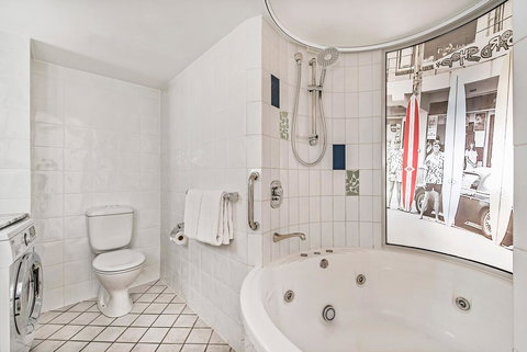 Mantra Mooloolaba Beach - New Castle Holiday 6