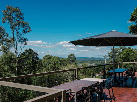Mercure Clear Mountain Lodge - New Castle Holiday 31