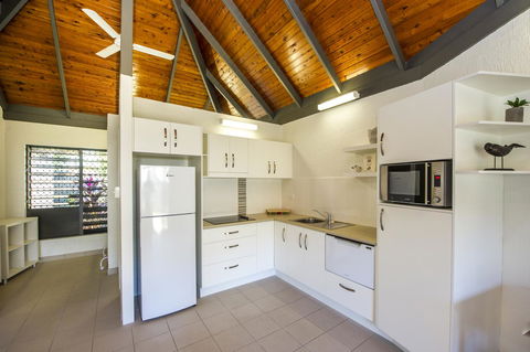 Island Leisure Resort - New Castle Holiday 4