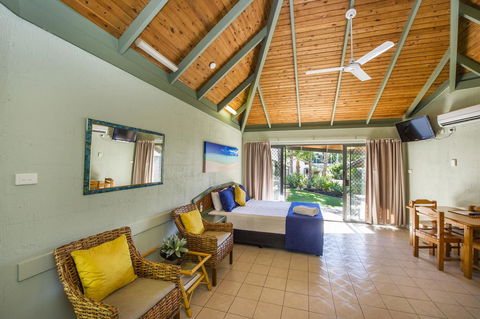 Island Leisure Resort - New Castle Holiday 1