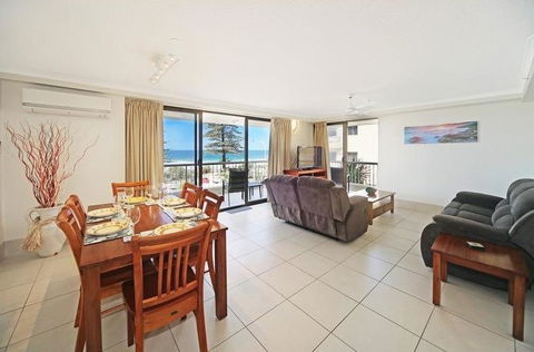 Coolum Caprice - New Castle Holiday 7