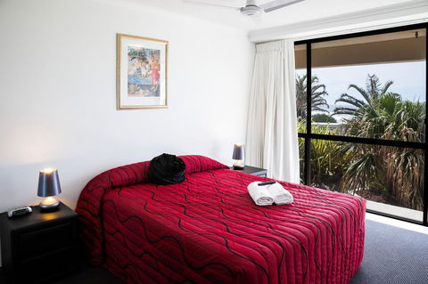 Coolum Caprice - New Castle Holiday 10