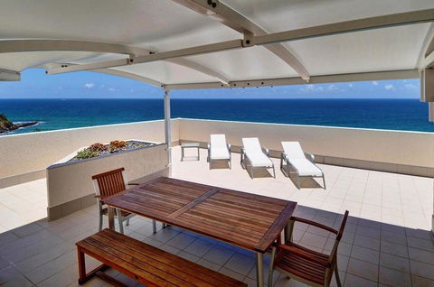 Coolum Caprice - New Castle Holiday 29