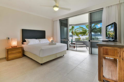 Frangipani 104 - Hamilton Island - New Castle Holiday 2