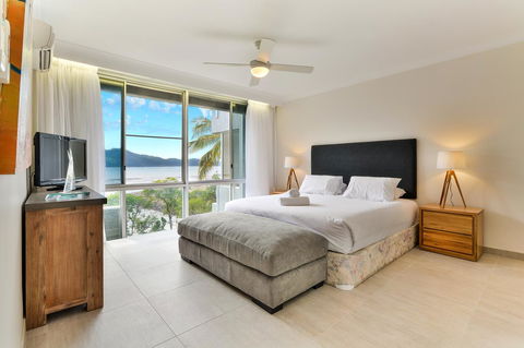 Frangipani 104 - Hamilton Island - New Castle Holiday 3