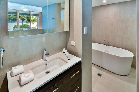 Frangipani 104 - Hamilton Island - New Castle Holiday 10