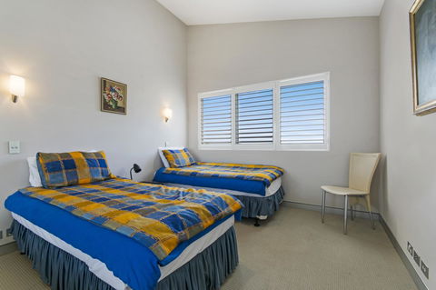 Redvue Holiday Apartments - New Castle Holiday 22
