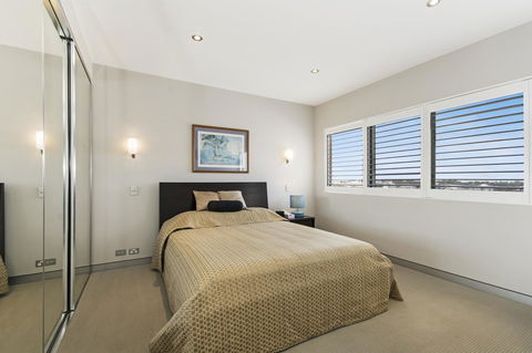 Redvue Holiday Apartments - New Castle Holiday 18