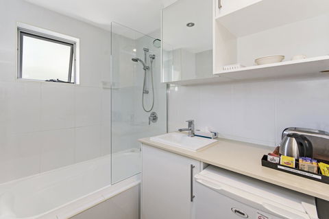 Redvue Holiday Apartments - New Castle Holiday 26