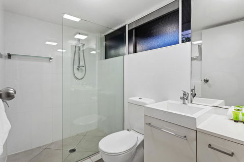 Caribbean Noosa - New Castle Holiday 24