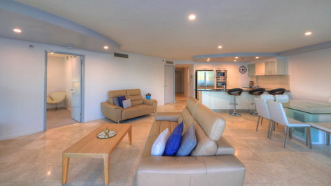 Cilento Mooloolaba - New Castle Holiday 26