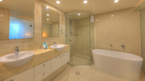 Cilento Mooloolaba - New Castle Holiday 18