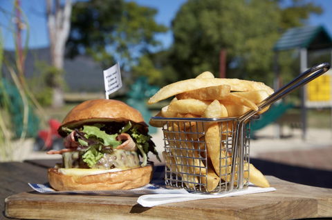 The Bearded Dragon Boutique Hotel - New Castle Holiday 18