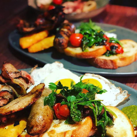 The Bearded Dragon Boutique Hotel - New Castle Holiday 14