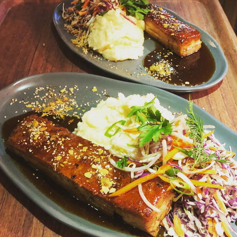 The Bearded Dragon Boutique Hotel - New Castle Holiday 16