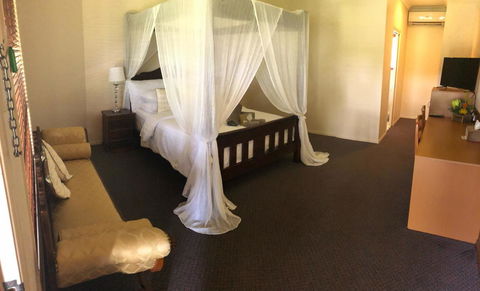 The Bearded Dragon Boutique Hotel - New Castle Holiday 9