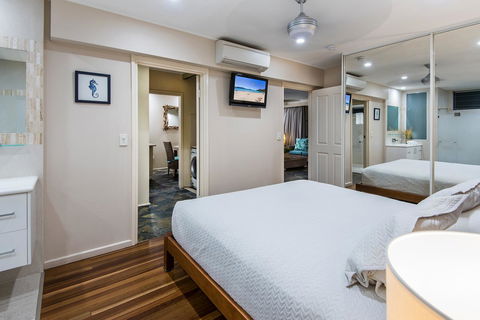 Beach Lodges - New Castle Holiday 43