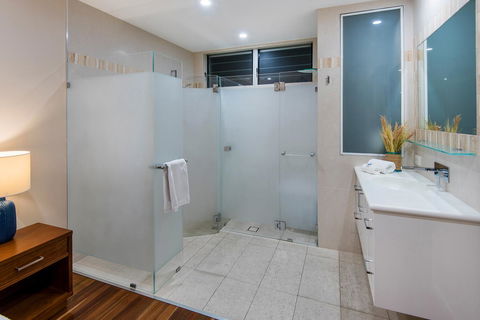 Beach Lodges - New Castle Holiday 42