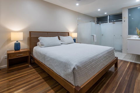 Beach Lodges - New Castle Holiday 44