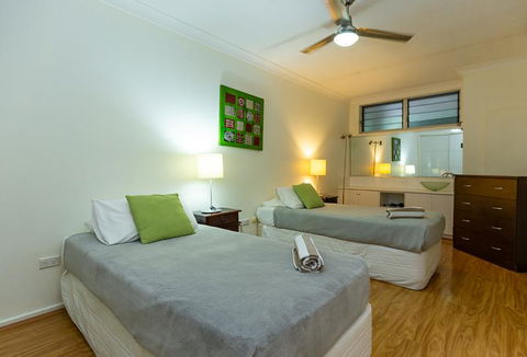 Beach Lodges - New Castle Holiday 27