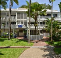 The White House Port Douglas - New Castle Holiday