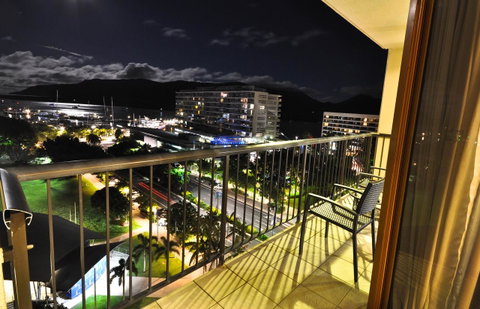 Pacific Hotel Cairns - New Castle Holiday 37