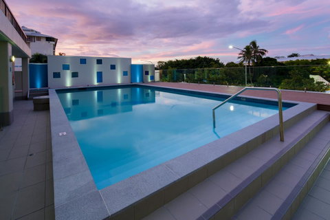 Pacific Hotel Cairns - New Castle Holiday 1