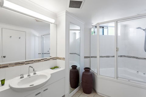 Noosa Tropicana - New Castle Holiday 39