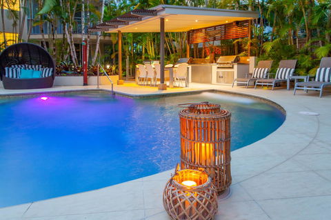 Noosa Tropicana - New Castle Holiday 1