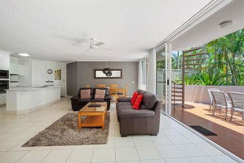 Noosa Tropicana - New Castle Holiday 21