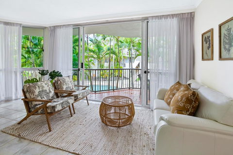 Noosa Tropicana - New Castle Holiday 18