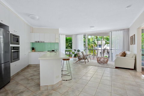 Noosa Tropicana - New Castle Holiday 12