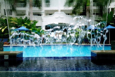 Palm Cove Paradise - Couples Spa Beach Getaway - New Castle Holiday 22