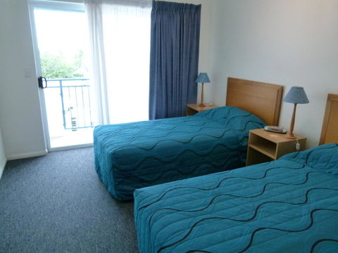 Madison Ocean Breeze Apartments - New Castle Holiday 30