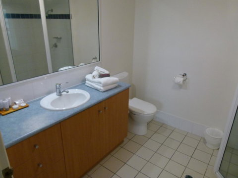 Madison Ocean Breeze Apartments - New Castle Holiday 32