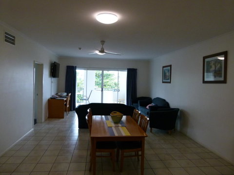 Madison Ocean Breeze Apartments - New Castle Holiday 26