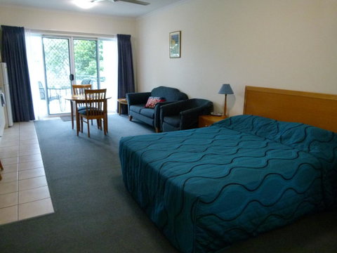Madison Ocean Breeze Apartments - New Castle Holiday 28