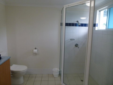 Madison Ocean Breeze Apartments - New Castle Holiday 35