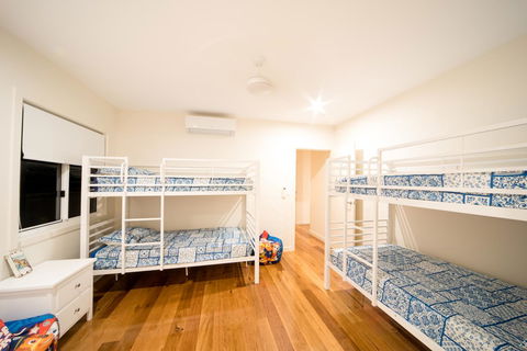 Whitsunday Luxury Homes - New Castle Holiday 7