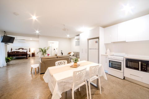 Whitsunday Luxury Homes - New Castle Holiday 10