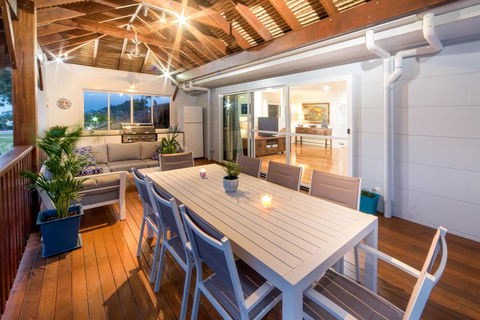Whitsunday Luxury Homes - New Castle Holiday 1