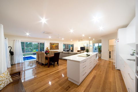 Whitsunday Luxury Homes - New Castle Holiday 5
