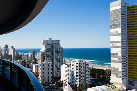 Oracle Resort Broadbeach - Gclr - New Castle Holiday 41