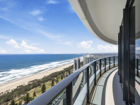 Oracle Resort Broadbeach - Gclr - New Castle Holiday 18