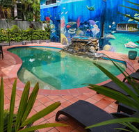Port Douglas Motel - New Castle Holiday