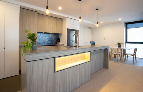 Qube Broadbeach - New Castle Holiday 12